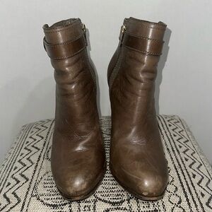 Tory Burch Bristol Bootie Leather Ankle tan Heels Boots